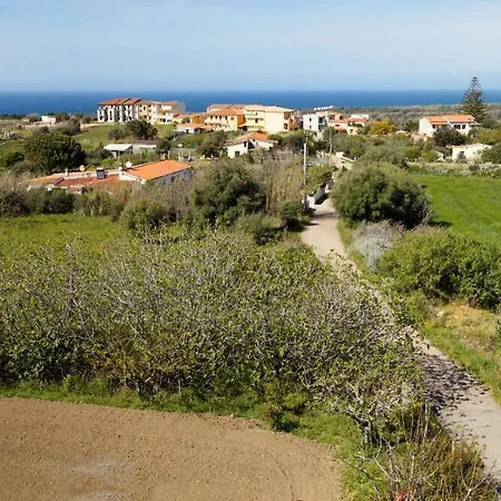 Apartman Casa Vacanze Iris La Muddizza *