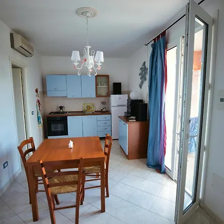 Apartment Casa Vacanze Iris La Muddizza *
