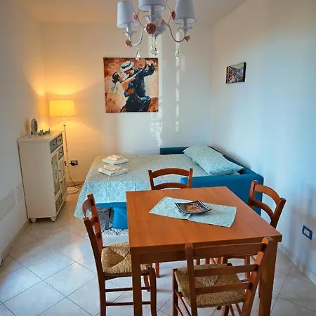 Casa Vacanze Iris La Muddizza Valledoria (Sardinia)
